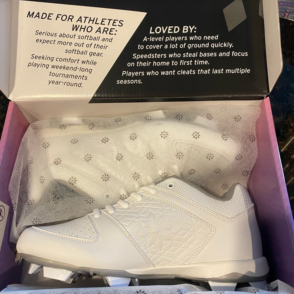 Rip-It softball cleats 8.5